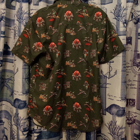 RSVLTS Star Wars "A Bounty A Day" Men's X-Small Shirt Boba Fett Mandalorian NWOT - Picture 3 of 5